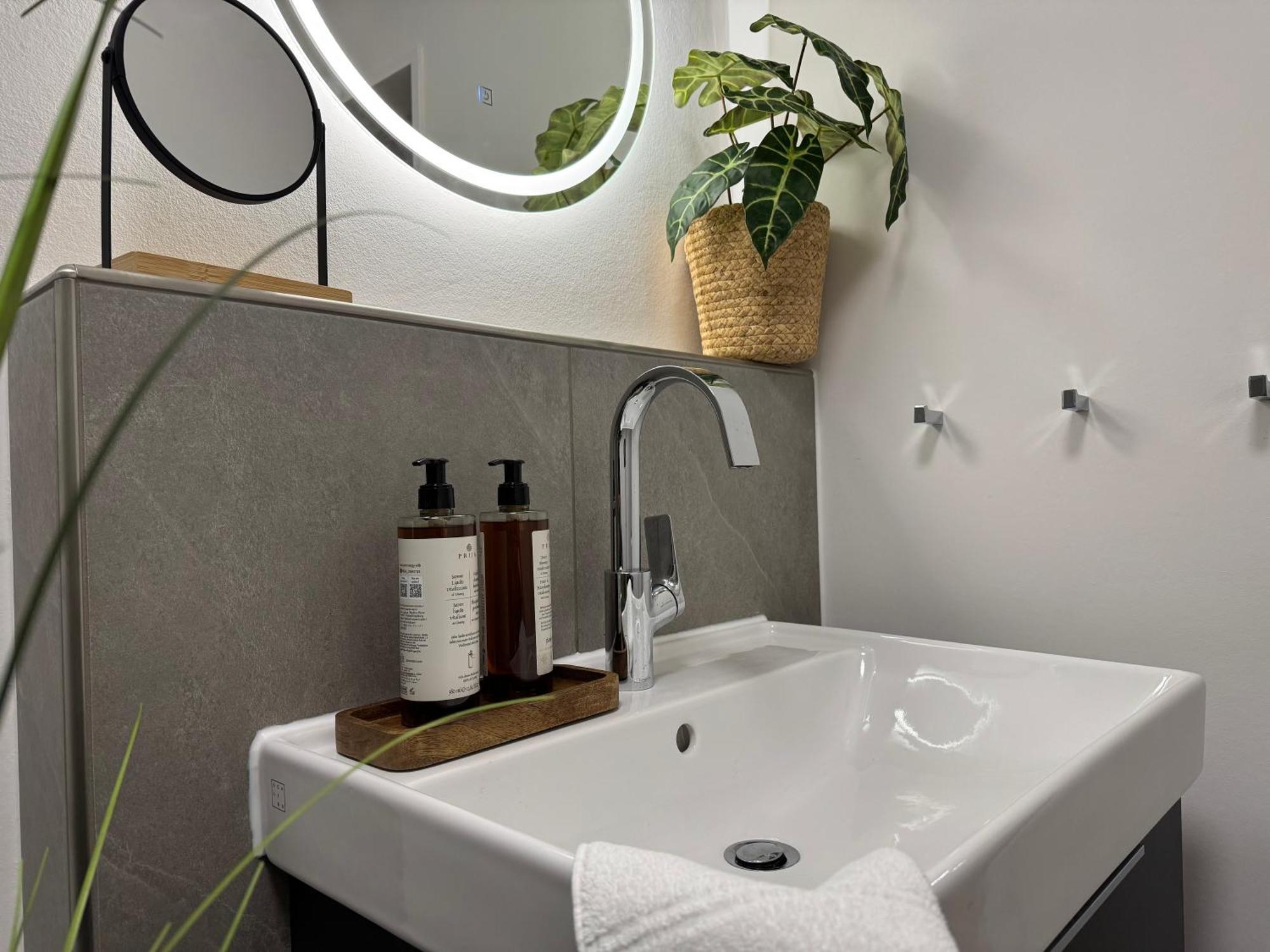 Mel&Bens Modern Oak-Apartments Fuer Bis Zu 12 Personen BRE المظهر الخارجي الصورة