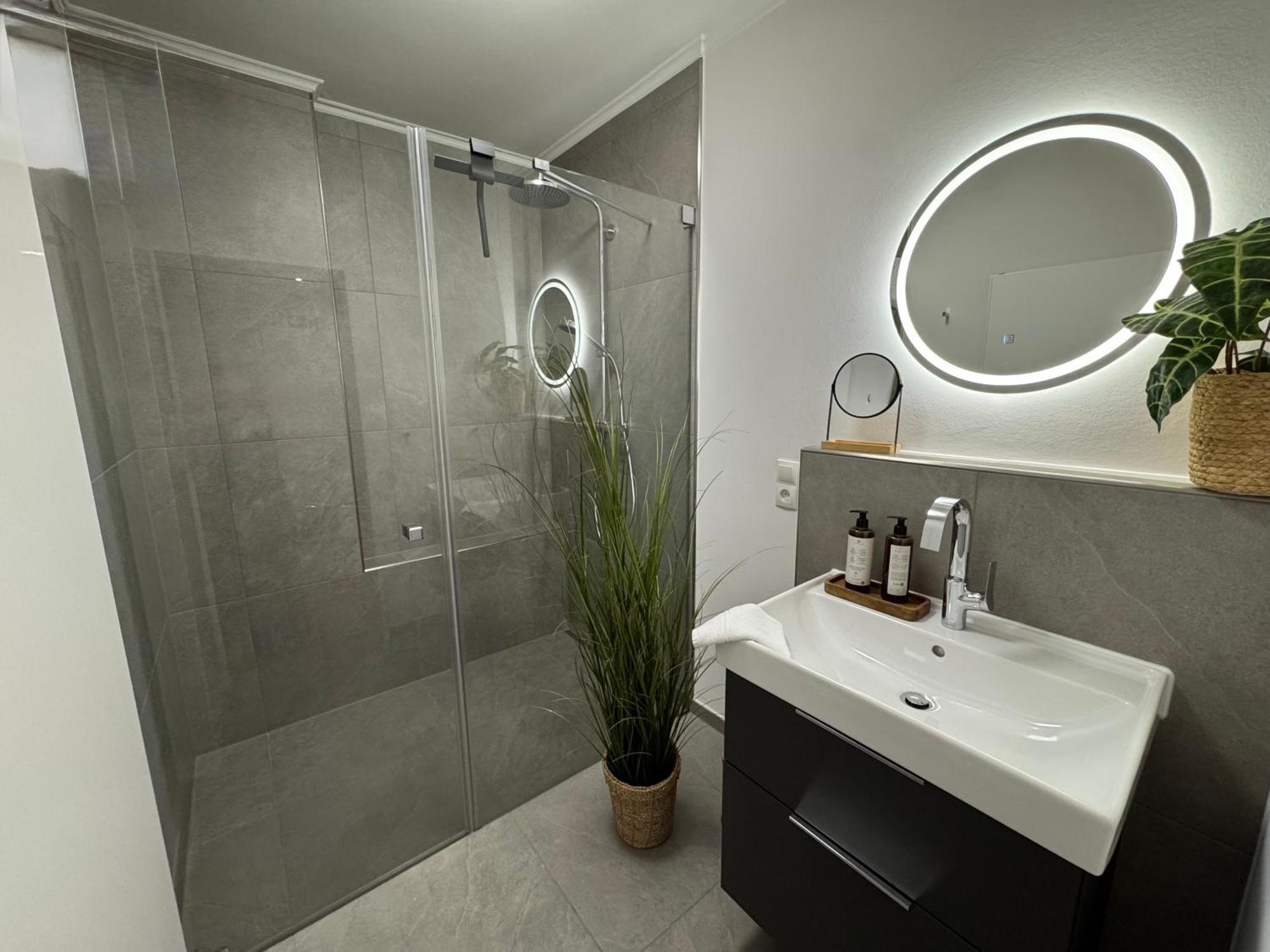 Mel&Bens Modern Oak-Apartments Fuer Bis Zu 12 Personen BRE المظهر الخارجي الصورة
